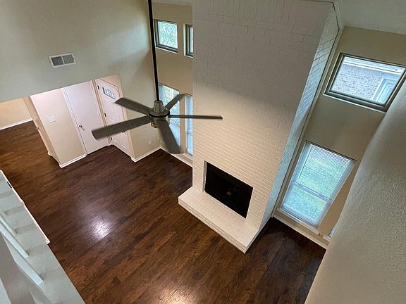 3rd image of 2143 Country Villa Dr