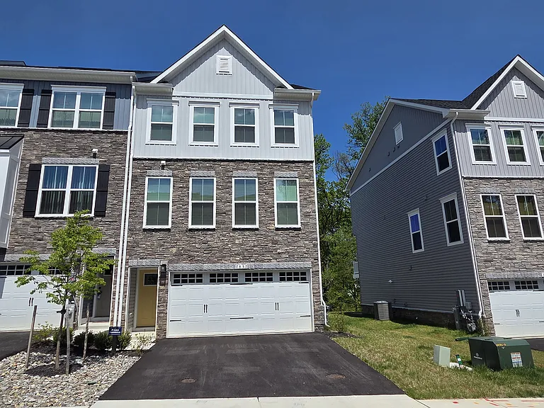 7857 Blackbriar Way — Photo 1