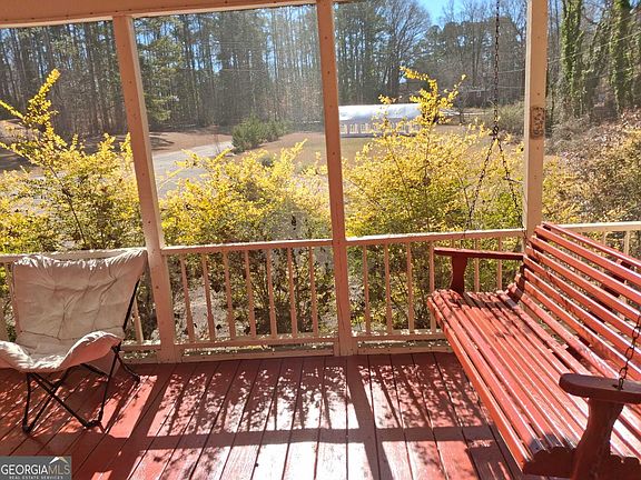 4th image of 5110 Hill Rd