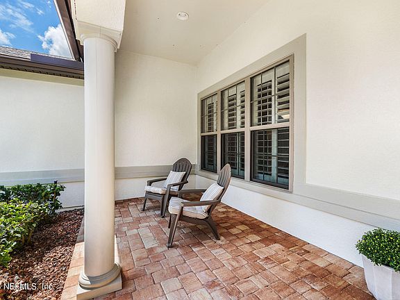 5th image of 131 WOODGROVE Court