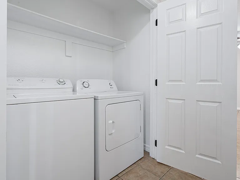 2431 Bowman Dr — Photo 9