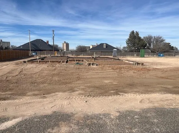 608 Columbia Dr, Hereford, TX 79045