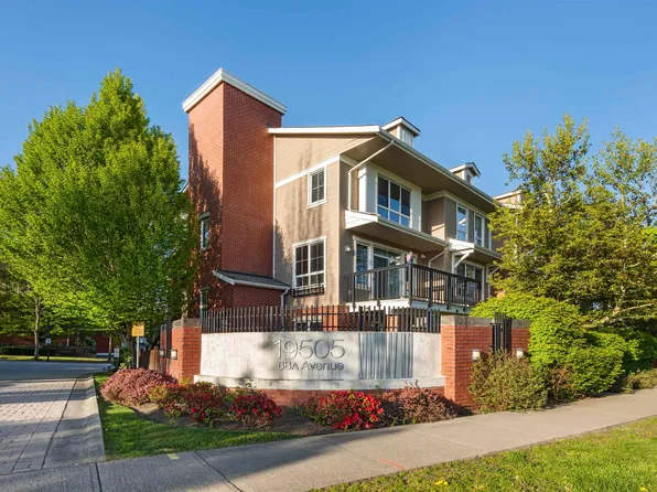 19505 68a Ave #1, Surrey, BC V4N 6K3