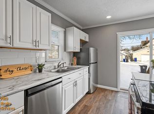 1725 Beech St, Saint Paul, MN 55106