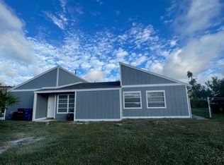 7013 Brentford Rd, Sarasota, FL 34241