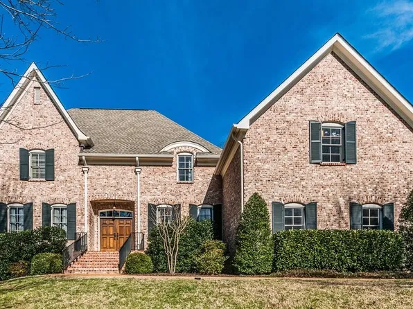 1330 Burton Valley Rd, Nashville, TN 37215
