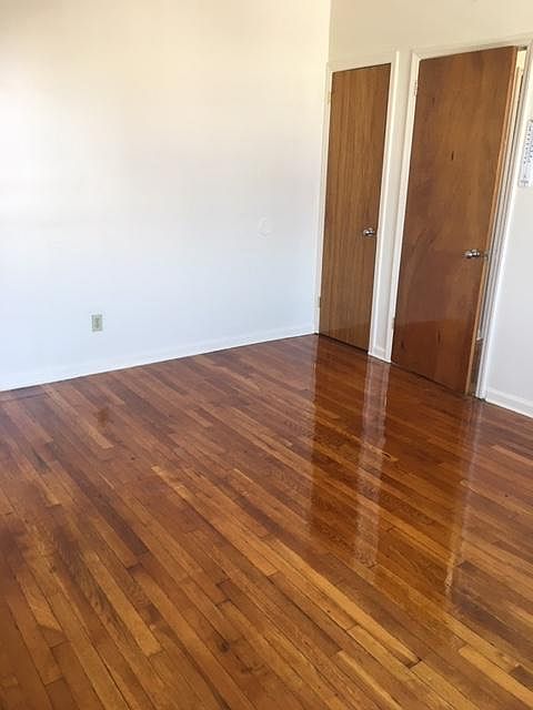 2nd image of 8915 144th St #4H