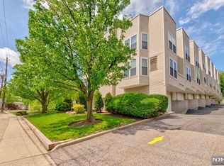 925 Main St APT 6, Hackensack, NJ 07601