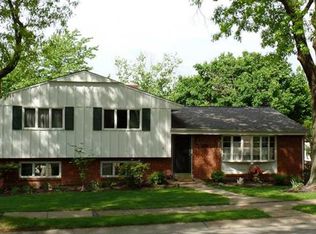 1518 Oakwood Dr, Pittsburgh, PA 15234