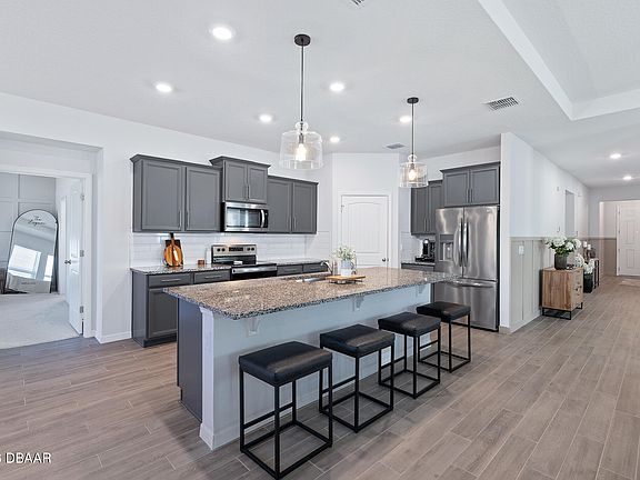 3rd image of 565 Lady Grace Pl