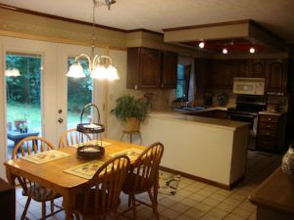 2nd image of 317 Braewood Ln