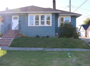 2008 N Cedar St, Tacoma, WA 98406