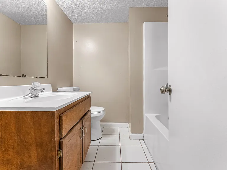 7166 Holland Ln — Photo 27