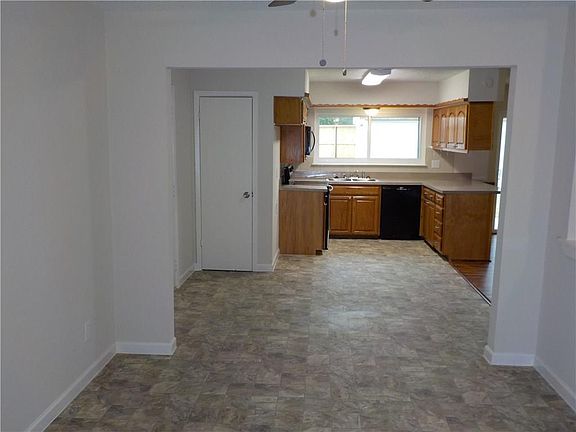 4th image of 4009 Lindenwood Ln