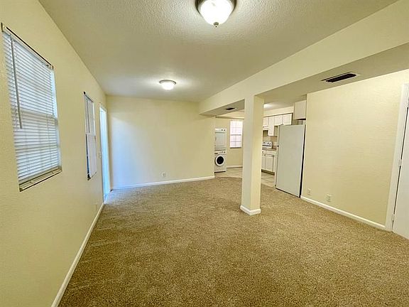 3rd image of 5555 Garden Ave #B