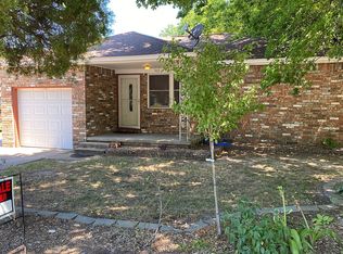 403 E Harold Andrews Blvd, Locust Grove, OK 74352