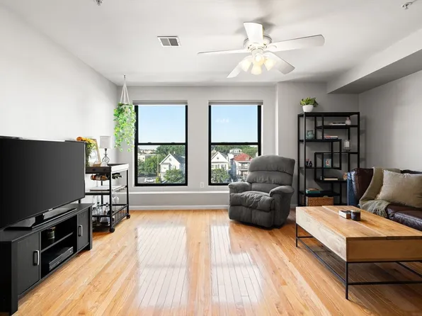 58 Almont St APT 12, Malden, MA 02148