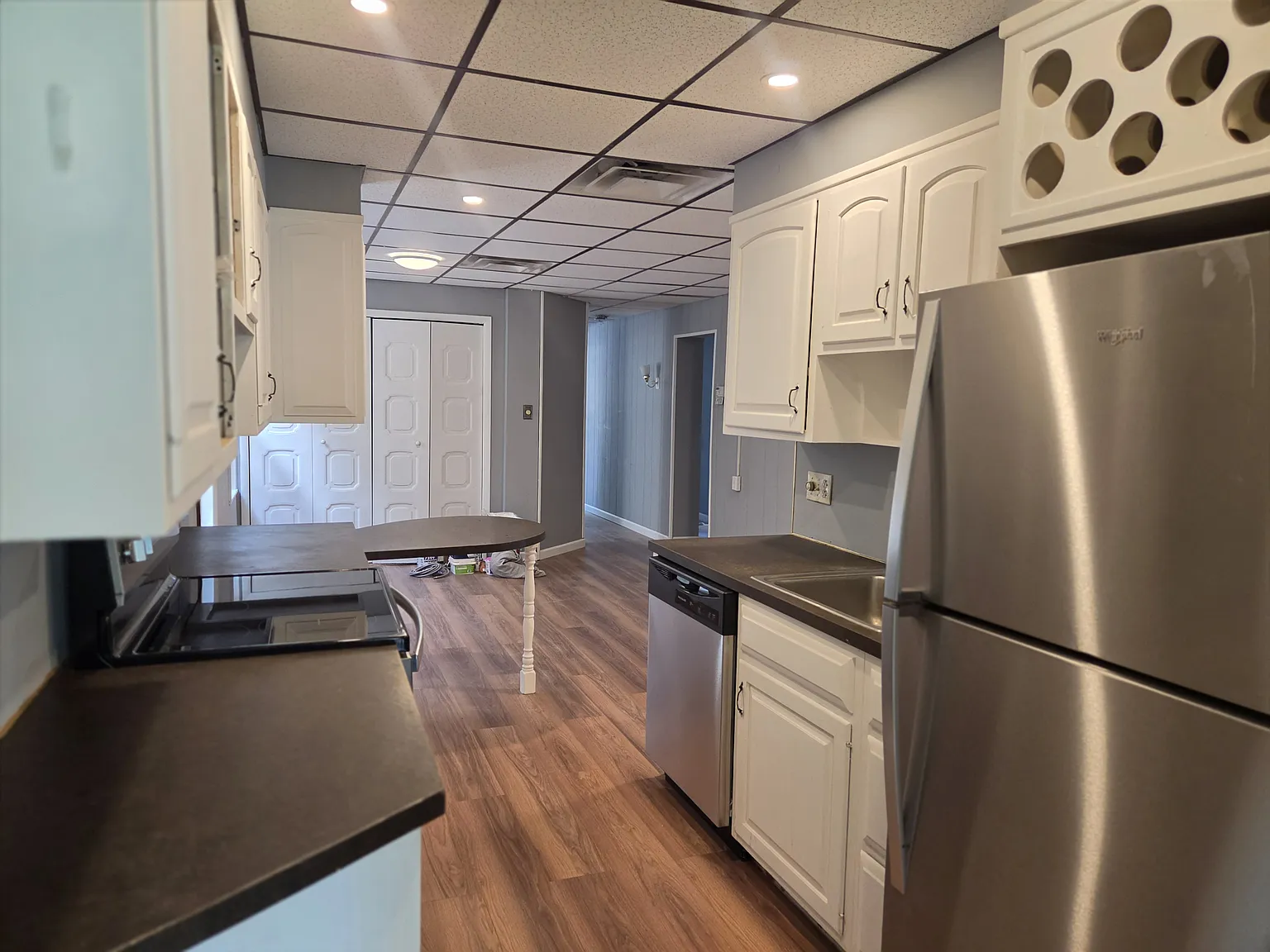 4 bed, 1400 sqft, $1,800 — Photo 3