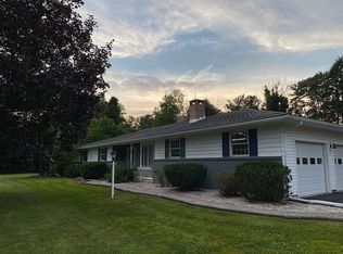 214 Azalea Rd, Brodheadsville, PA 18322