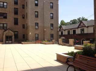 7 East Ave APT 2P, Larchmont, NY 10538