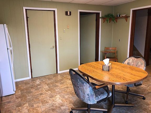 Kitchen (15’x15’)