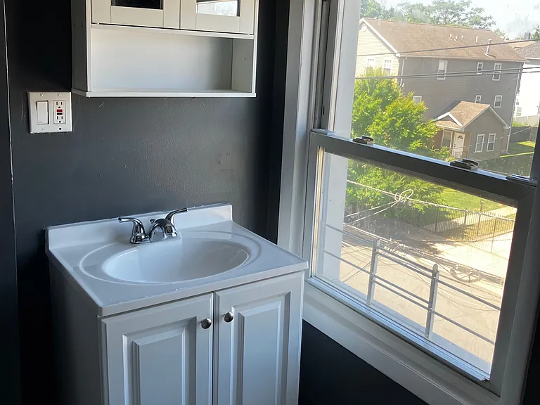 202 Littleton Ave #3 — Photo 13