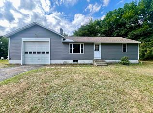 22 1st St, Claremont, NH 03743