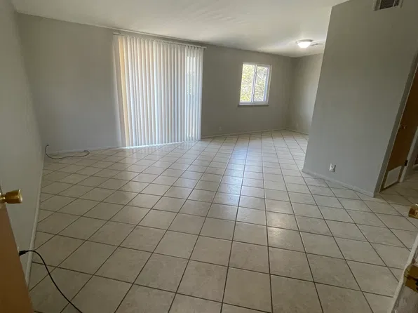 Monarch Ct