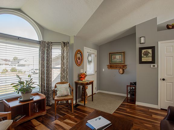 4th image of 2509 W Masons Mile Dr
