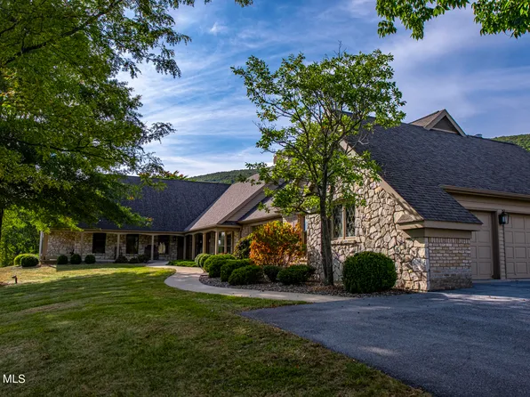 3085 Scotch Valley Rd, Hollidaysburg, PA 16648