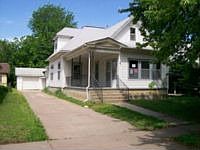 1st image of 313 N 4th St