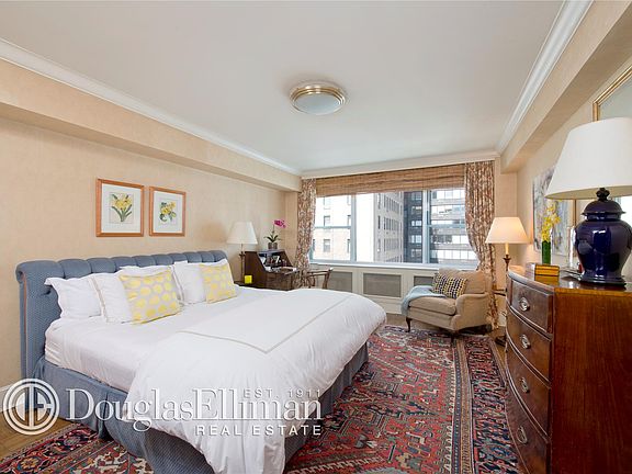 4th image of 110 E 57th St APT 15E