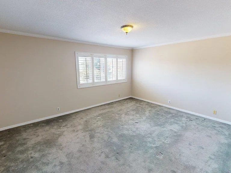 2431 Deerfield Ct — Photo 20