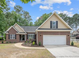 5415 Kentucky Ln, Hope Mills, NC 28348