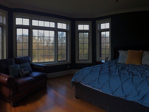 5th image of W354S3047 Manor House Ct