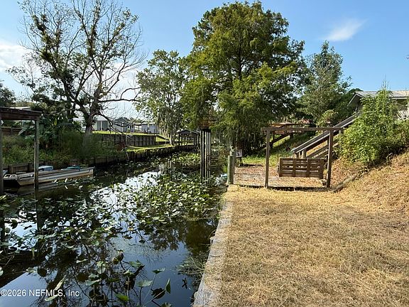 3rd image of 202 & 204 BELLE Drive