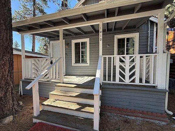 2nd image of 1013 W Sherwood Blvd