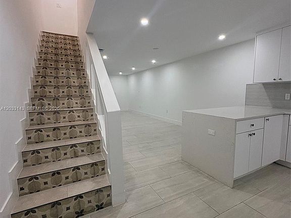 3rd image of 15430 SW 74th Circle Ct #51