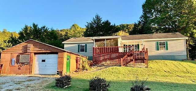 1st image of 315 E Mount Rd