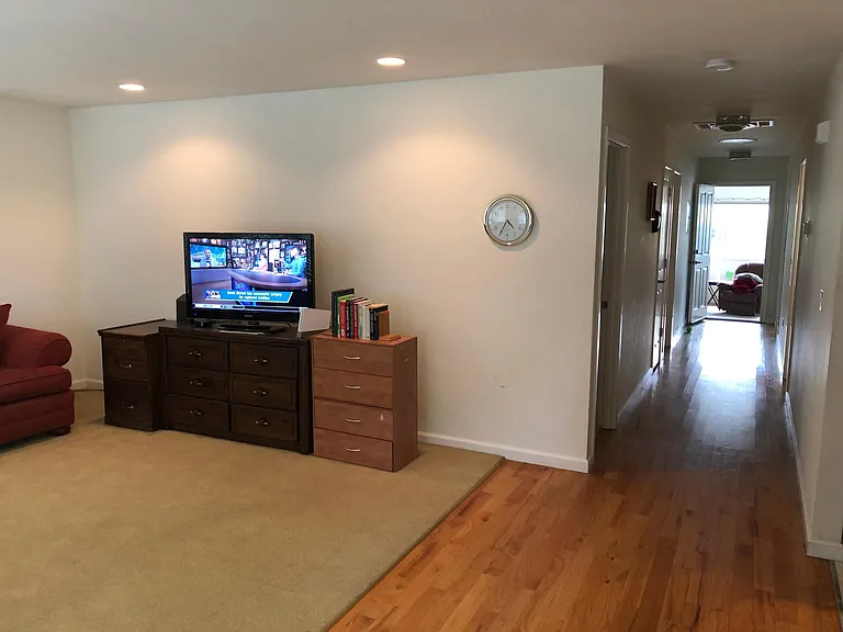 E Cliff Dr — Photo 9