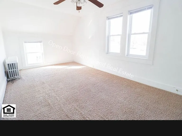 607 W Monroe St #3 — Photo 9
