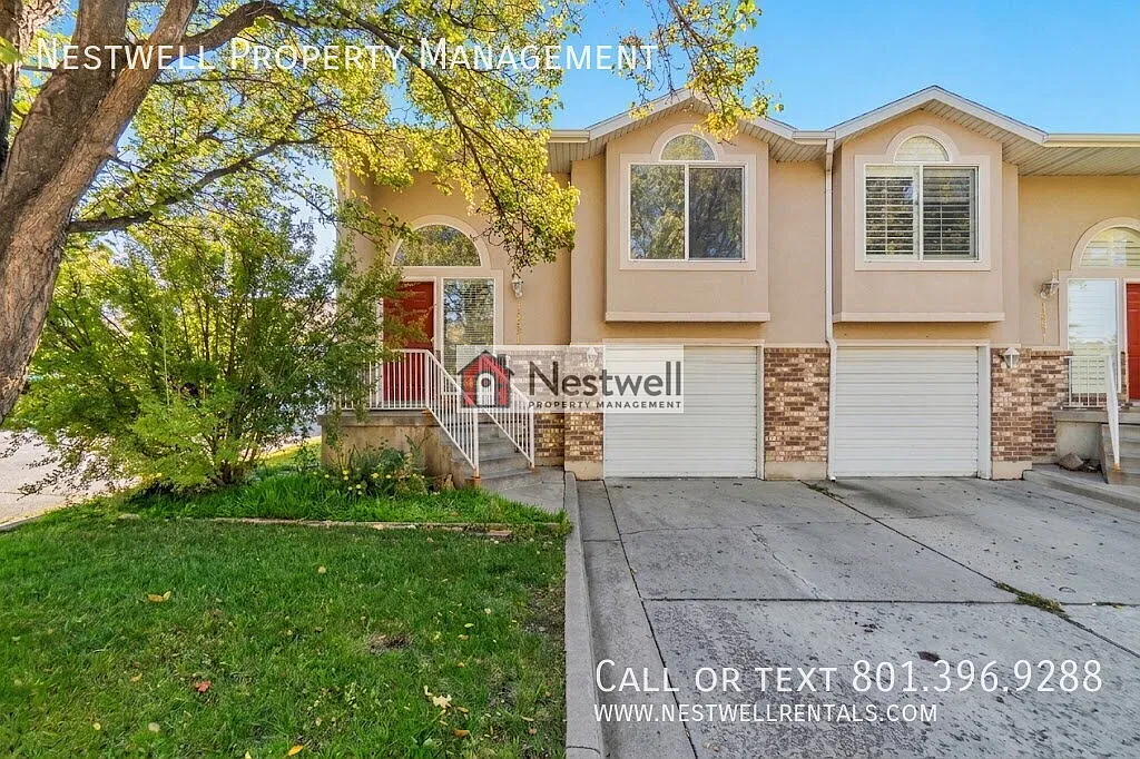Beautiful 4-bed end-row townhouse in Bountiful! — Photo 2