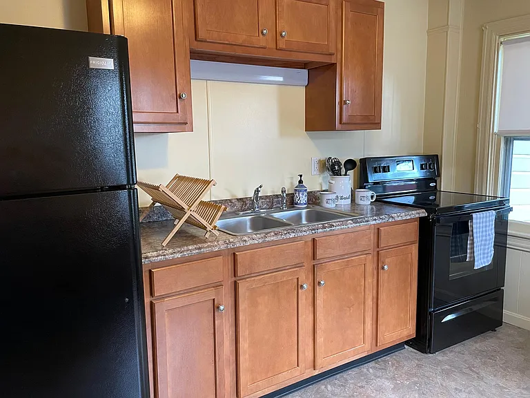 259 Baltimore St #UPPER — Photo 16