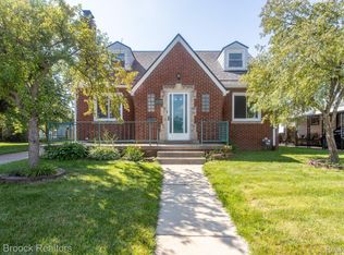 728 E Otis Ave, Hazel Park, MI