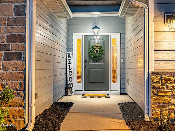 3rd image of 3208 Alexandria Drive
