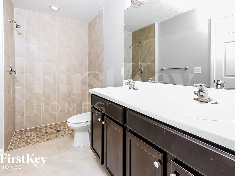 511 SW Nadell Ave — Photo 11