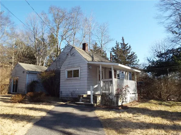 69 Walnut Hill Rd, East Lyme, CT 06333