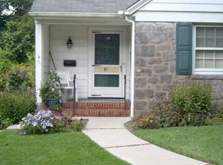 81 Lakeview St, River Edge, NJ 07661