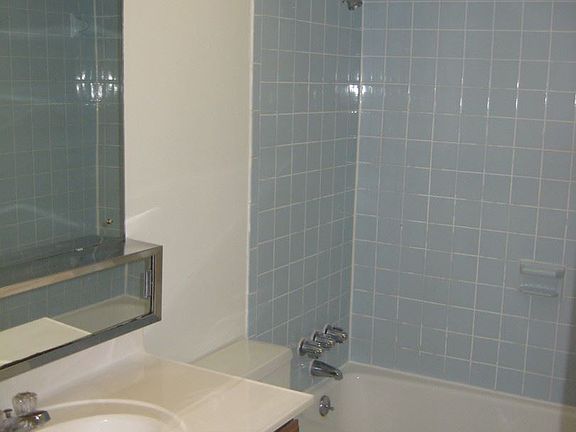 5th image of 1280 Pennsbury Blvd