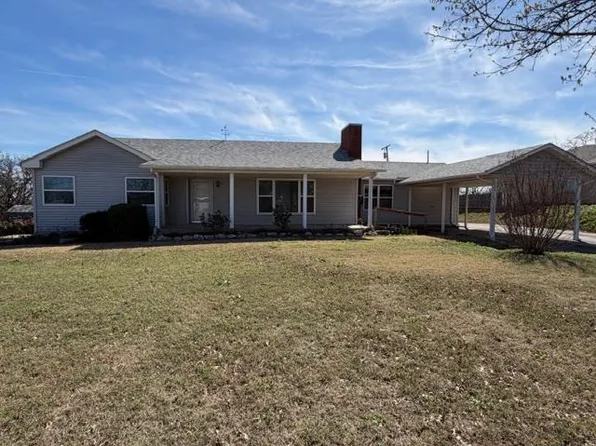 1027 E 1st St, Chandler, OK 74834